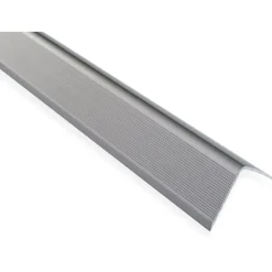Askelkulmalista Maler uritettu 35x35x1000mm alumiini tarra harjattu teräs