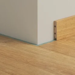 Jalkalista vinyylille Pergo Beige Valley Oak, 240cm