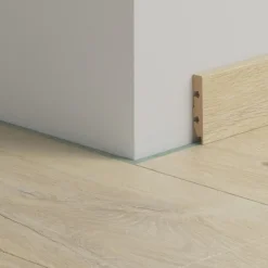 Jalkalista vinyylille Pergo Beige Valley Oak, 240cm