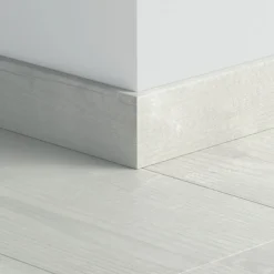Jalkalista vinyylille Pergo Beige Valley Oak, 240cm