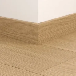 Jalkalista vinyylille Pergo Beige Valley Oak, 240cm