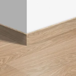 Jalkalista vinyylille Pergo Beige Valley Oak, 240cm