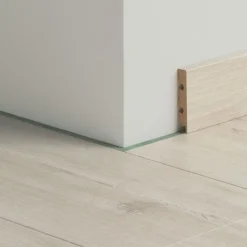 Jalkalista vinyylille Pergo Beige Valley Oak, 240cm