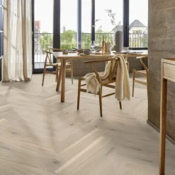 Kalanruotoparketti Boen Oak Pale White Vivo, mattalakattu, harjattu