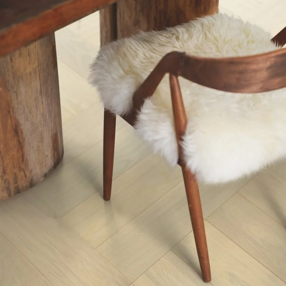 Kalanruotoparketti Pergo Saltholm Light Herringbone Oak, ekstramattalakattu