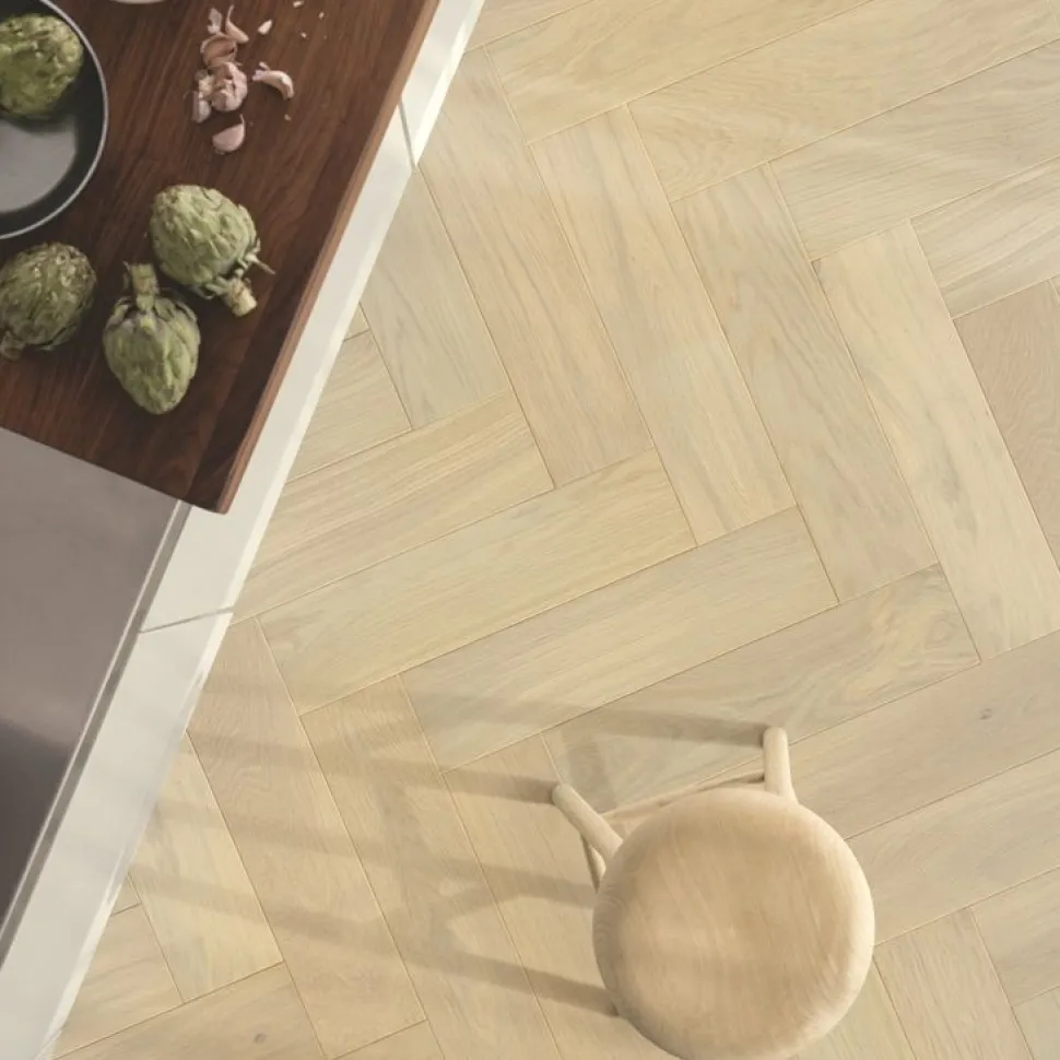 Kalanruotoparketti Pergo Saltholm Light Herringbone Oak, ekstramattalakattu