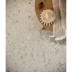 Kostean tilan boordi Tarkett Aquarelle Breccia Stone Beige