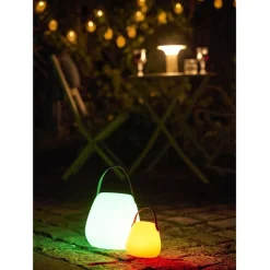 Ladattava LED-lyhty House Nordic Derry, ulkokäyttöön, ø21cm, RGB, IP44, 3.7V, 1500mAh, valkoinen