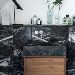 Lattialaatta Arredo Nero Marquina 30.5x61cm, kiillotettu, musta
