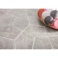 Luonnonkivilaatta Qualitystone Pentagon Light Grey, 150x100mm