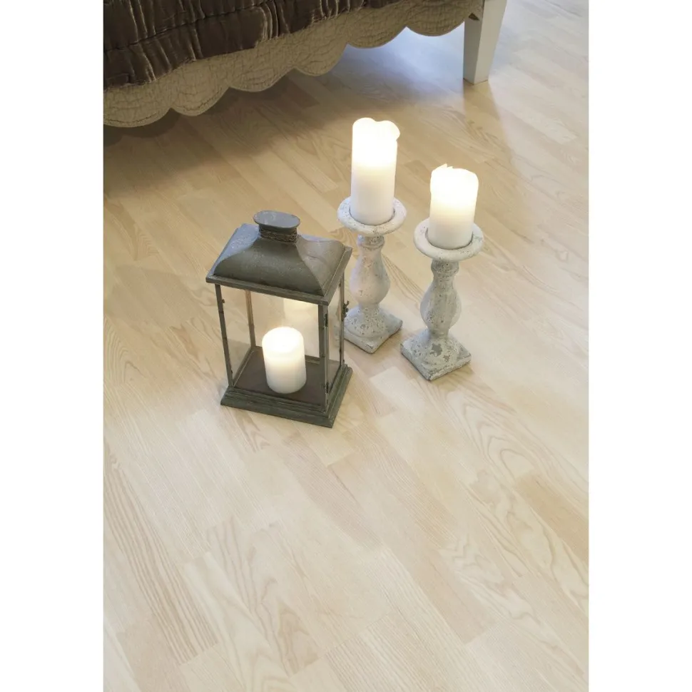 Parketti Tarkett Shade Saarni Linen White 3-sauva vaalea mattalakattu