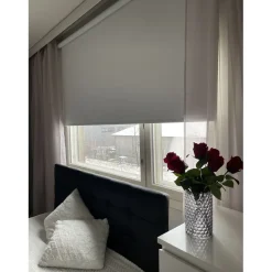 Pimentävä rullaverho Ihanin XL valkoinen pituus 250 cm eri leveyksiä
