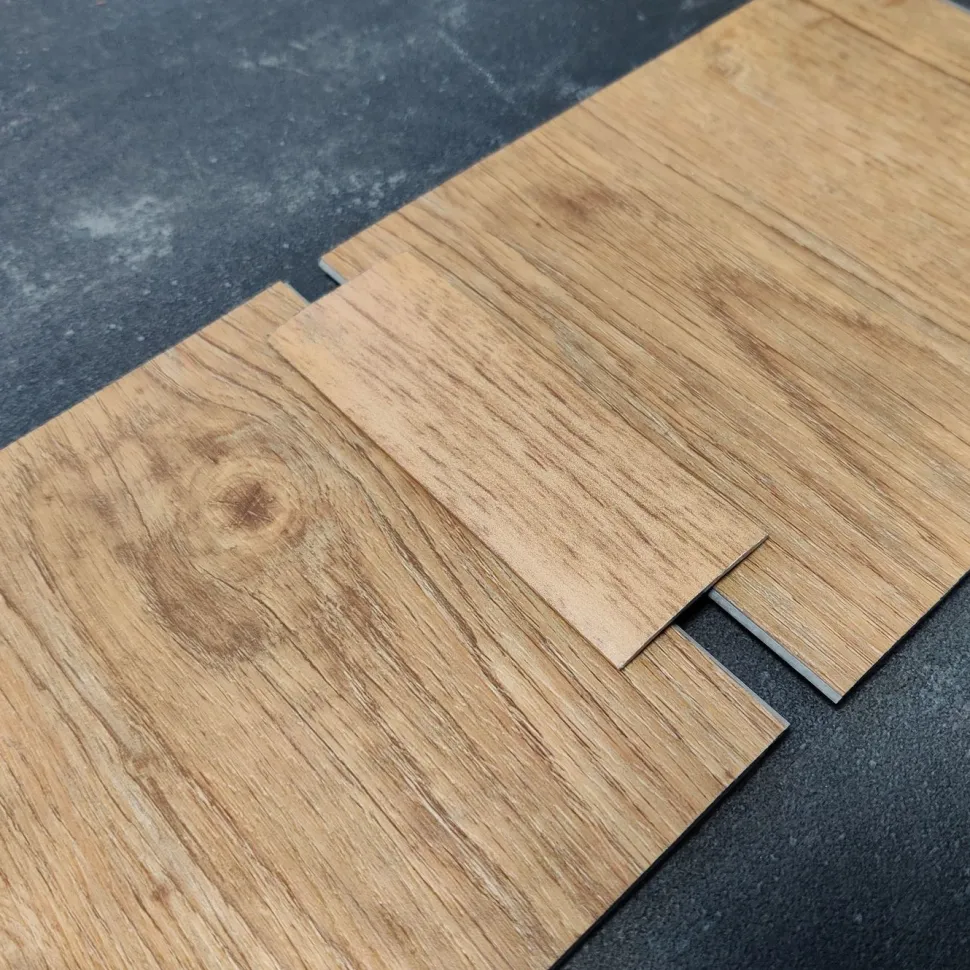Saumalista DomusFlooring 37x900 mm alumiini tammi