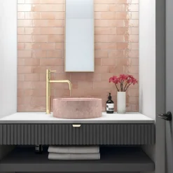 Seinälaatta Pukkila Manacor Blush Pink kiiltävä strukturoitu 7,5x15 cm