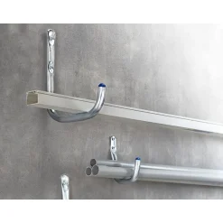 Varastokoukku Pisla 210mm sinitty teräs