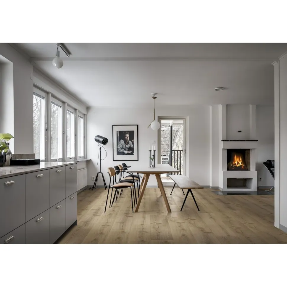Vinyylilankku Kährs Luxury Tiles Nordic Classic Foloi, integroitu askeläänieriste