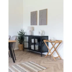Vitriini House Nordic Brisbane, 140x40x85cm, 3 lasiovea, valkoinen teräs