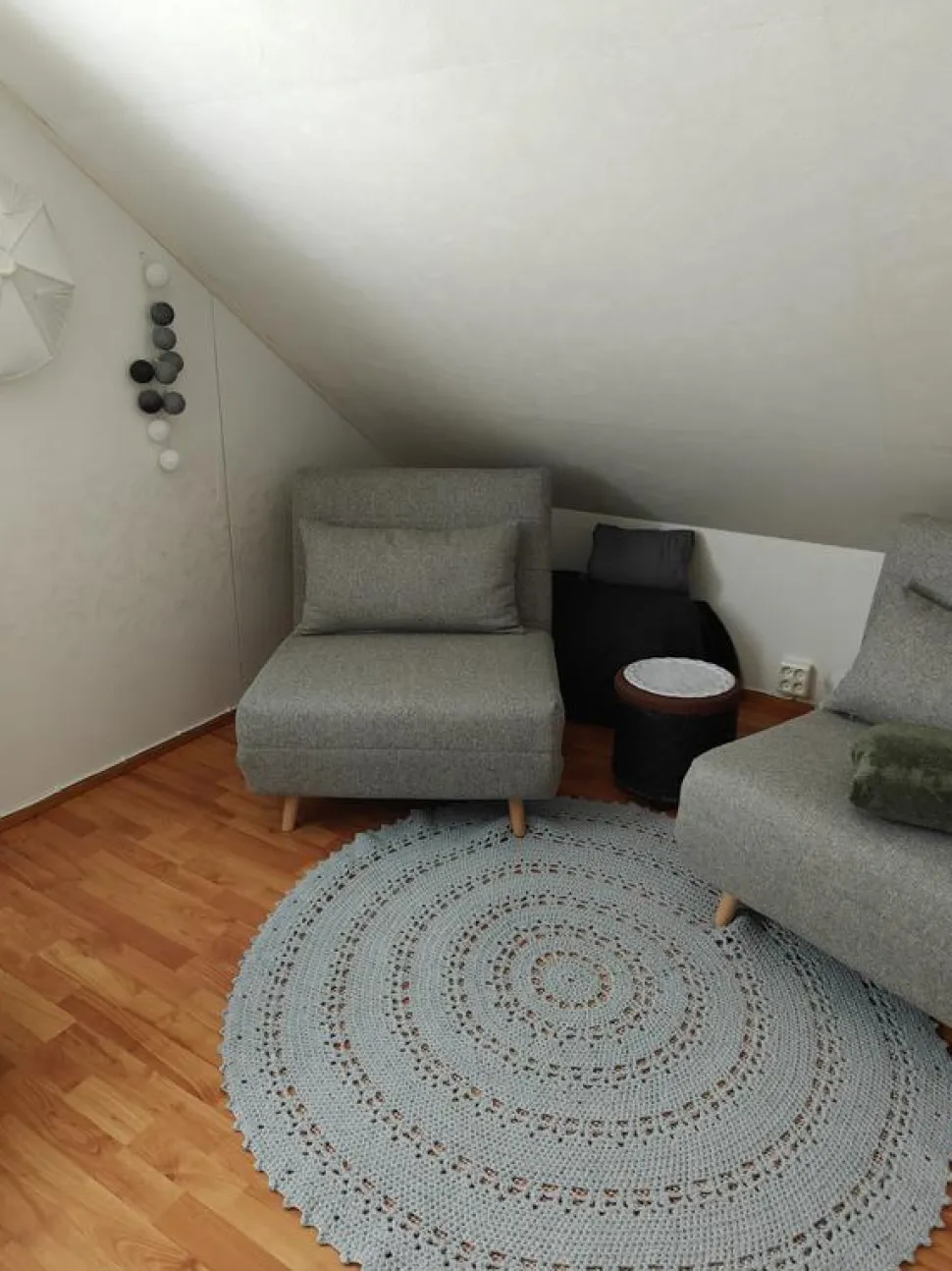 Vuodetuoli House Nordic Marlow, harmaa